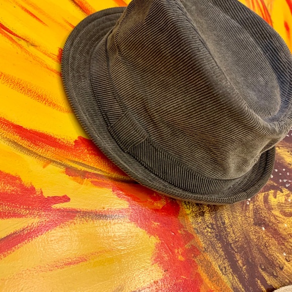 Hat - Picture 2 of 3